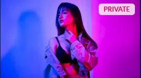 Pasangan Bucin Polwan Bondol Bikin Rekaman Iclik di Kantor One for All Indonesia