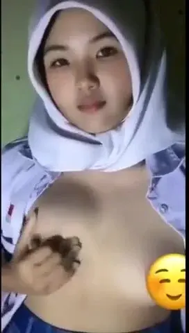 Video Viral di Kebun Sawit Wiwik Istri Rekan Kerja Tutorial Tumpah Dalam Apem Terbaru Indo Global Trending Top New Video Abg Viral New